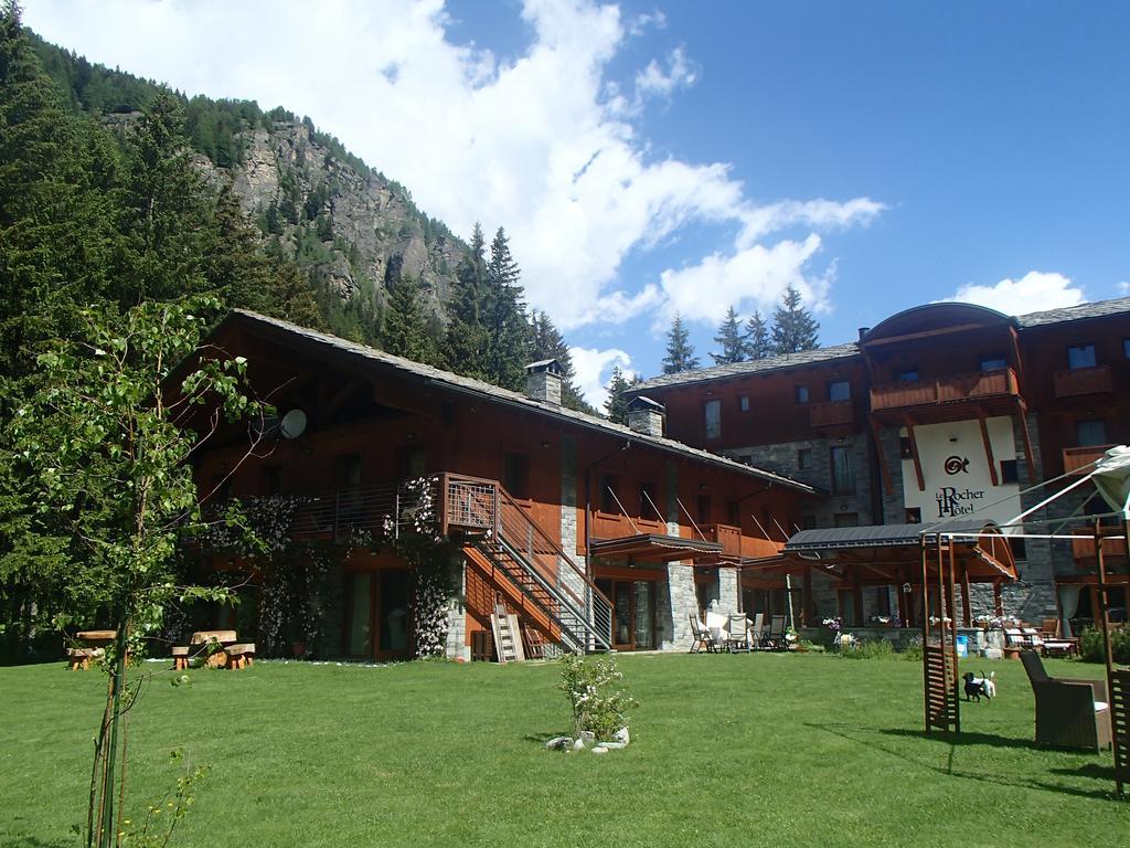 Le Rocher Hotel Champoluc Exterior foto