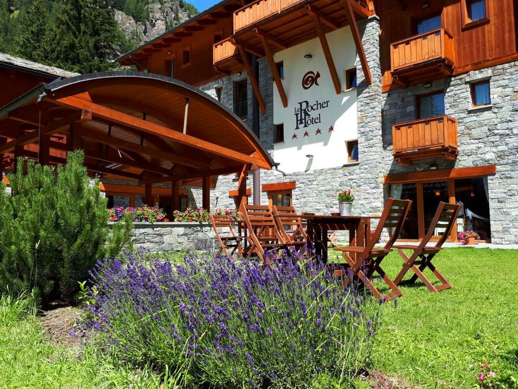 Le Rocher Hotel Champoluc Exterior foto